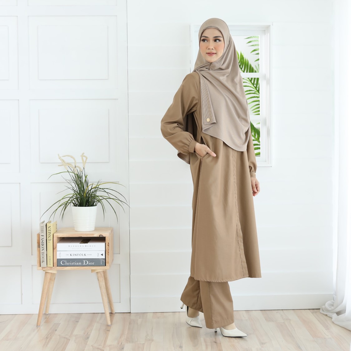 Ayla Suit in Medium Brown