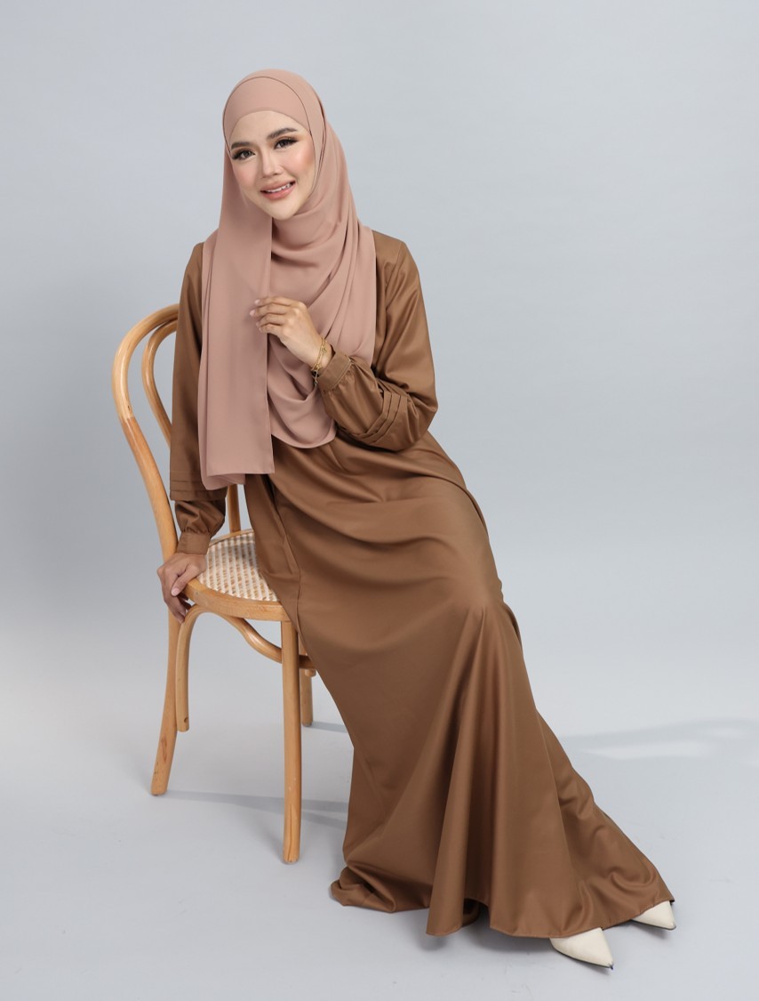 Medina in Brown