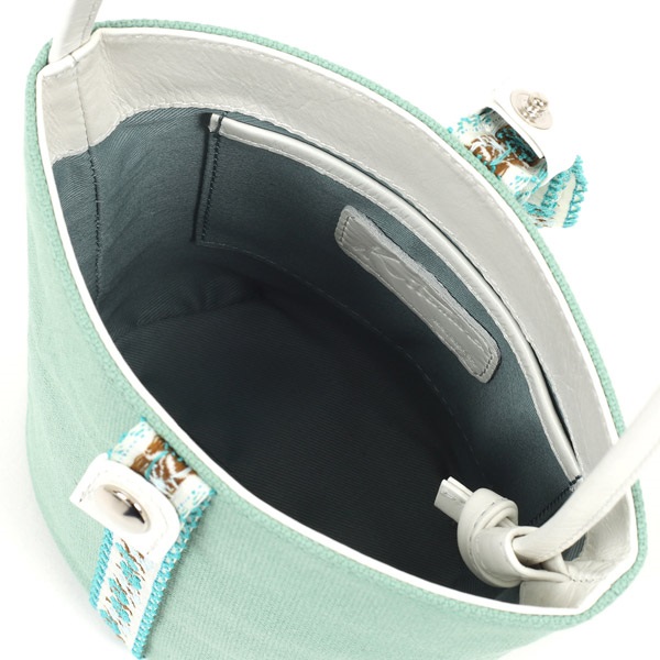 ショルダーバッグ