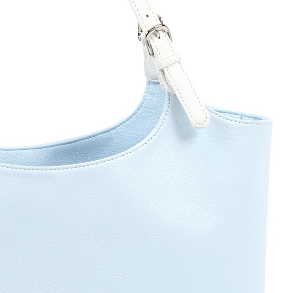 セミショルダーバッグ