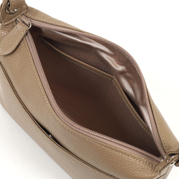 ショルダーバッグ