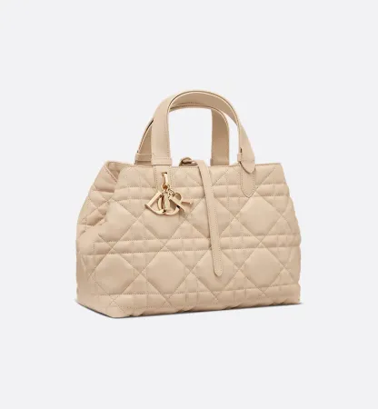 𝐃𝐢𝐨𝐫 • 𝐓𝐨𝐮𝐣𝐨𝐮𝐫𝐬黑色牛皮手袋