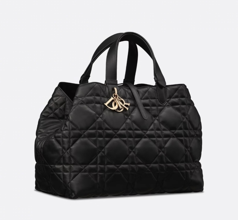 𝐃𝐢𝐨𝐫 • 𝐓𝐨𝐮𝐣𝐨𝐮𝐫𝐬黑色牛皮手袋