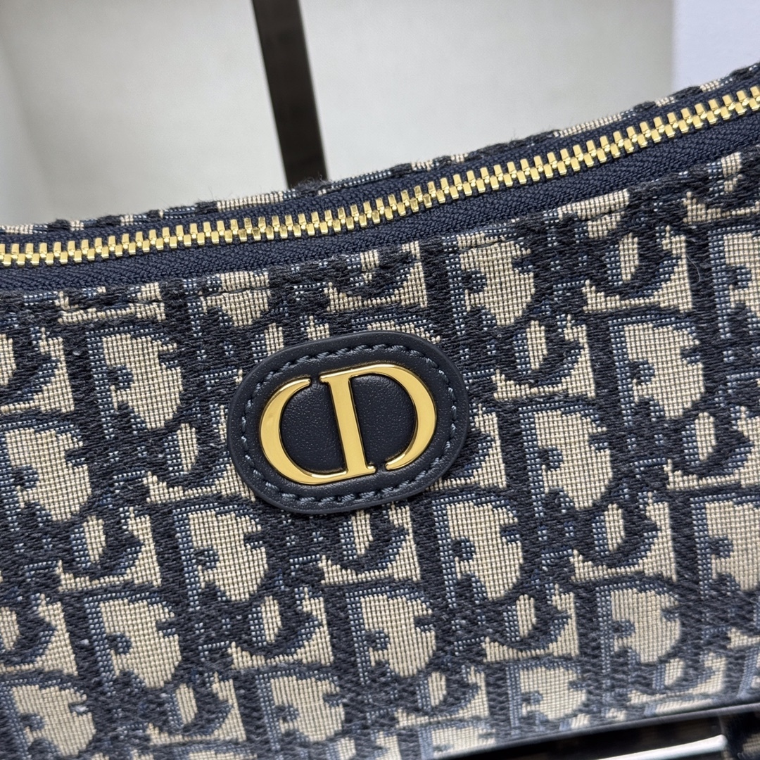 Wanderlust 迷你手袋