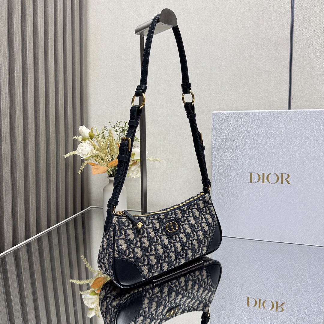 Wanderlust 迷你手袋