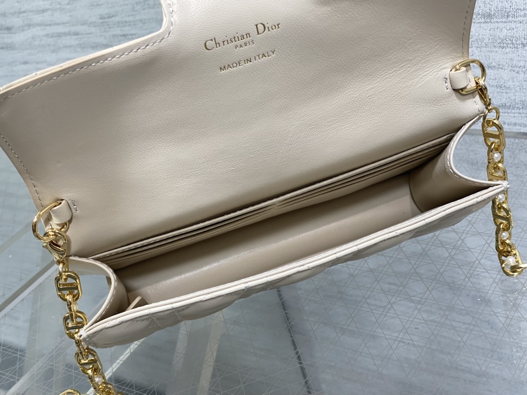 Dior Caro