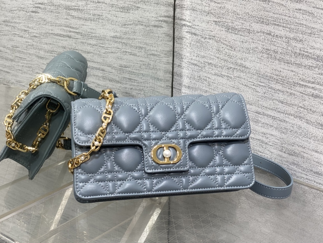 Dior Caro