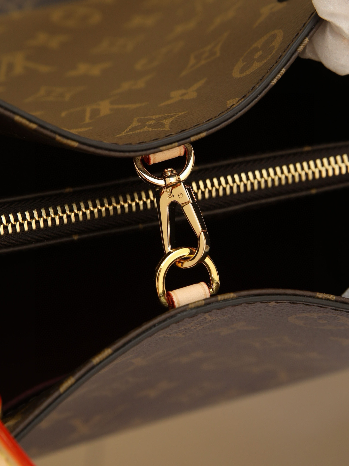 Montaigne 中號手袋