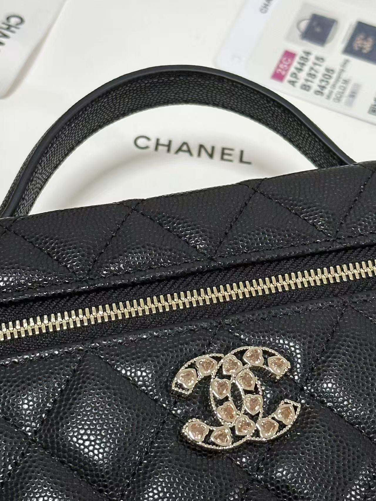  荔枝牛皮盒子包 