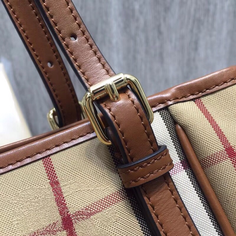 bb The Small Canter Horseferry Check Tote Brown 