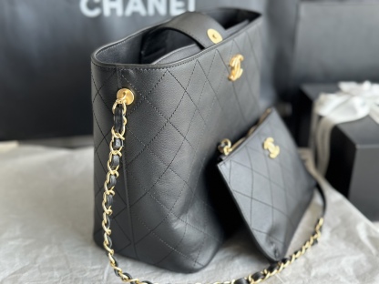  22年秋冬新款水桶包