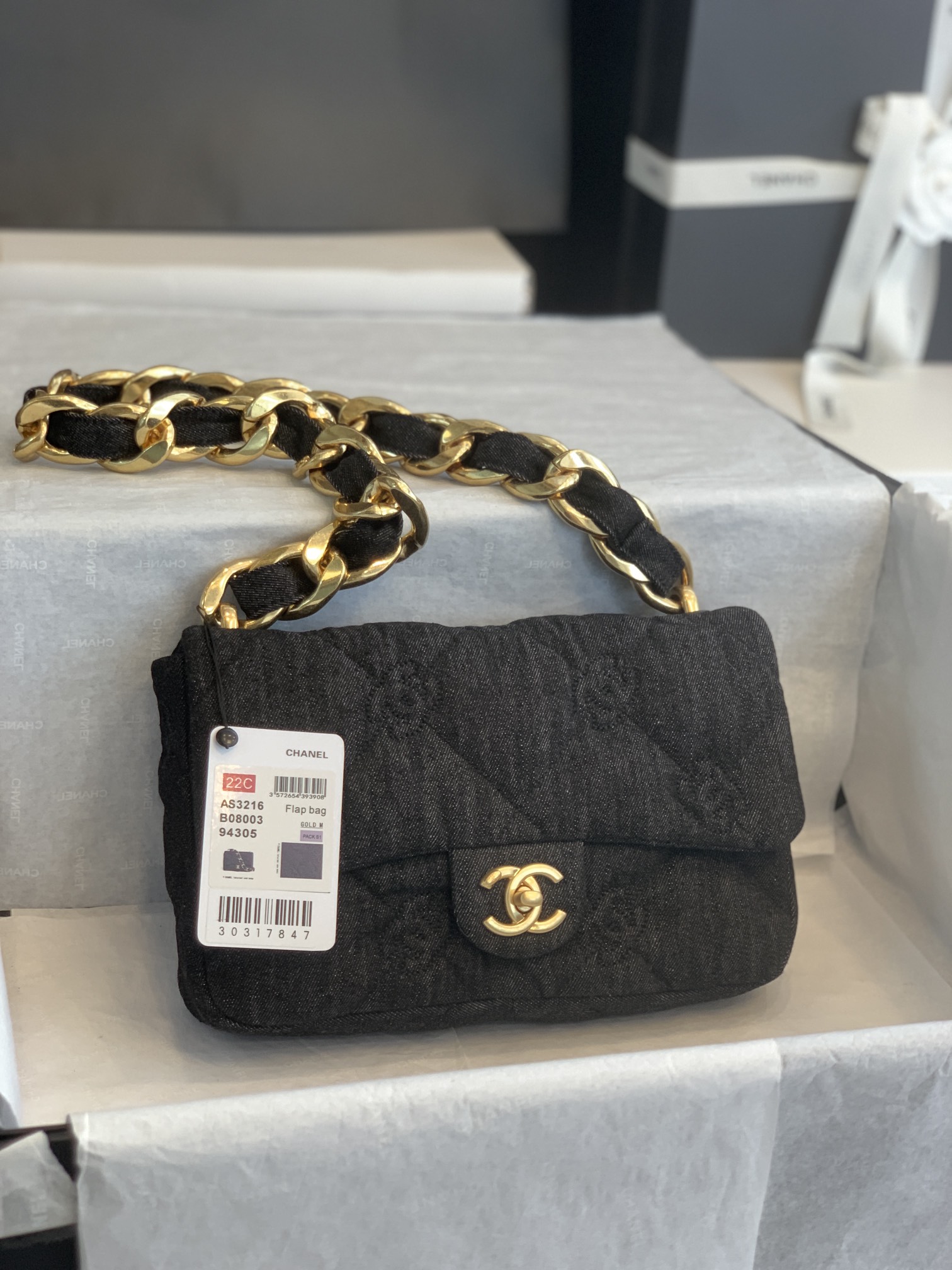  牛仔壓花CF腋下包 