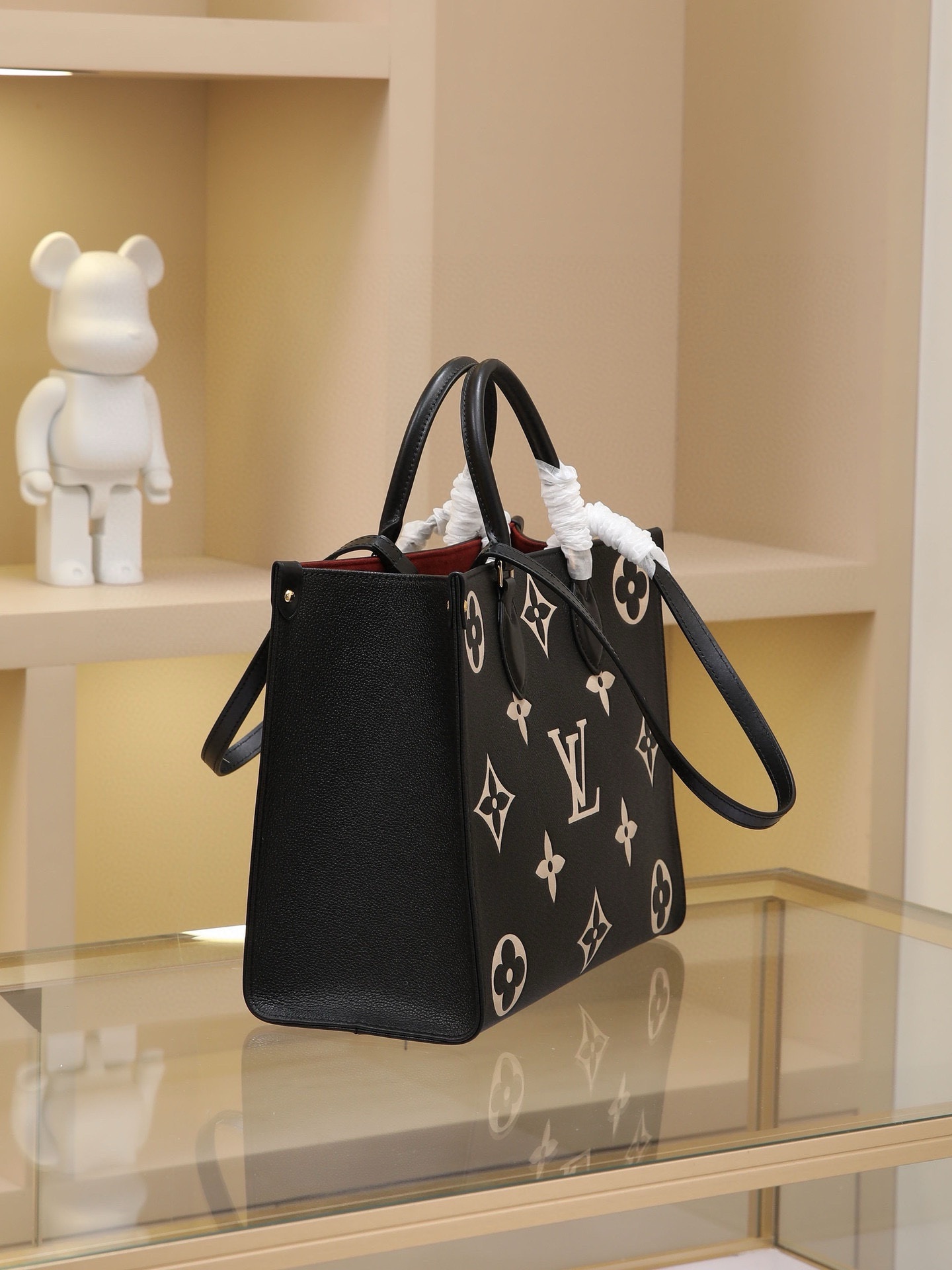 OnTheGo 中號Tote包