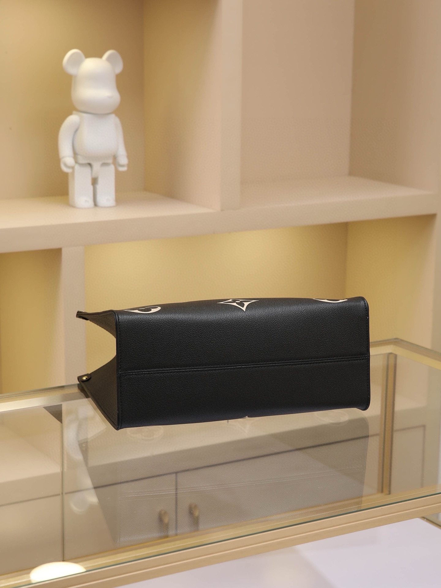 OnTheGo 中號Tote包