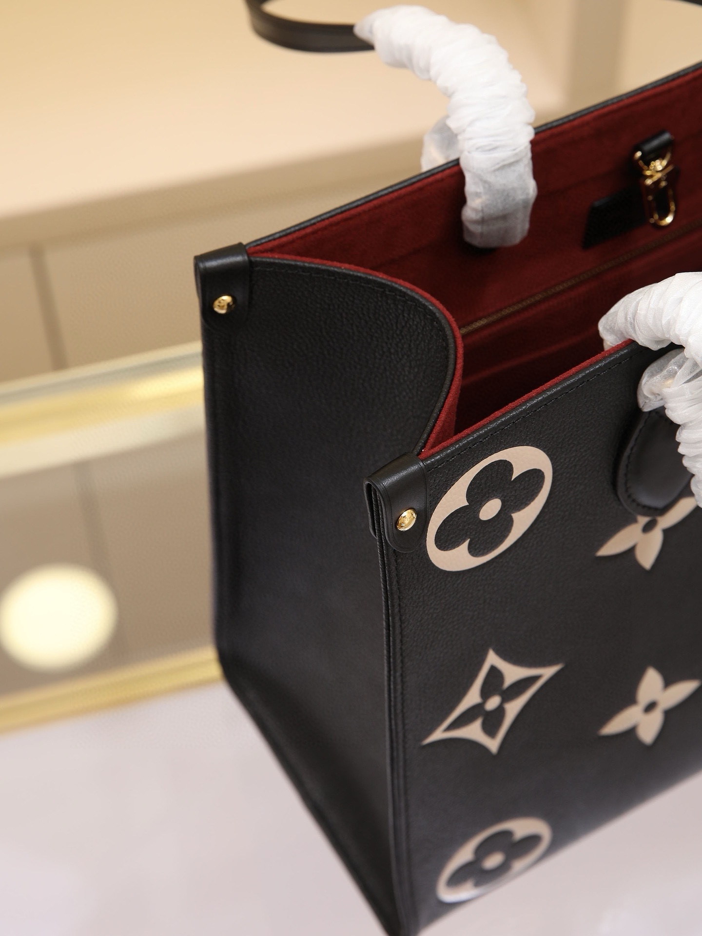 OnTheGo 中號Tote包