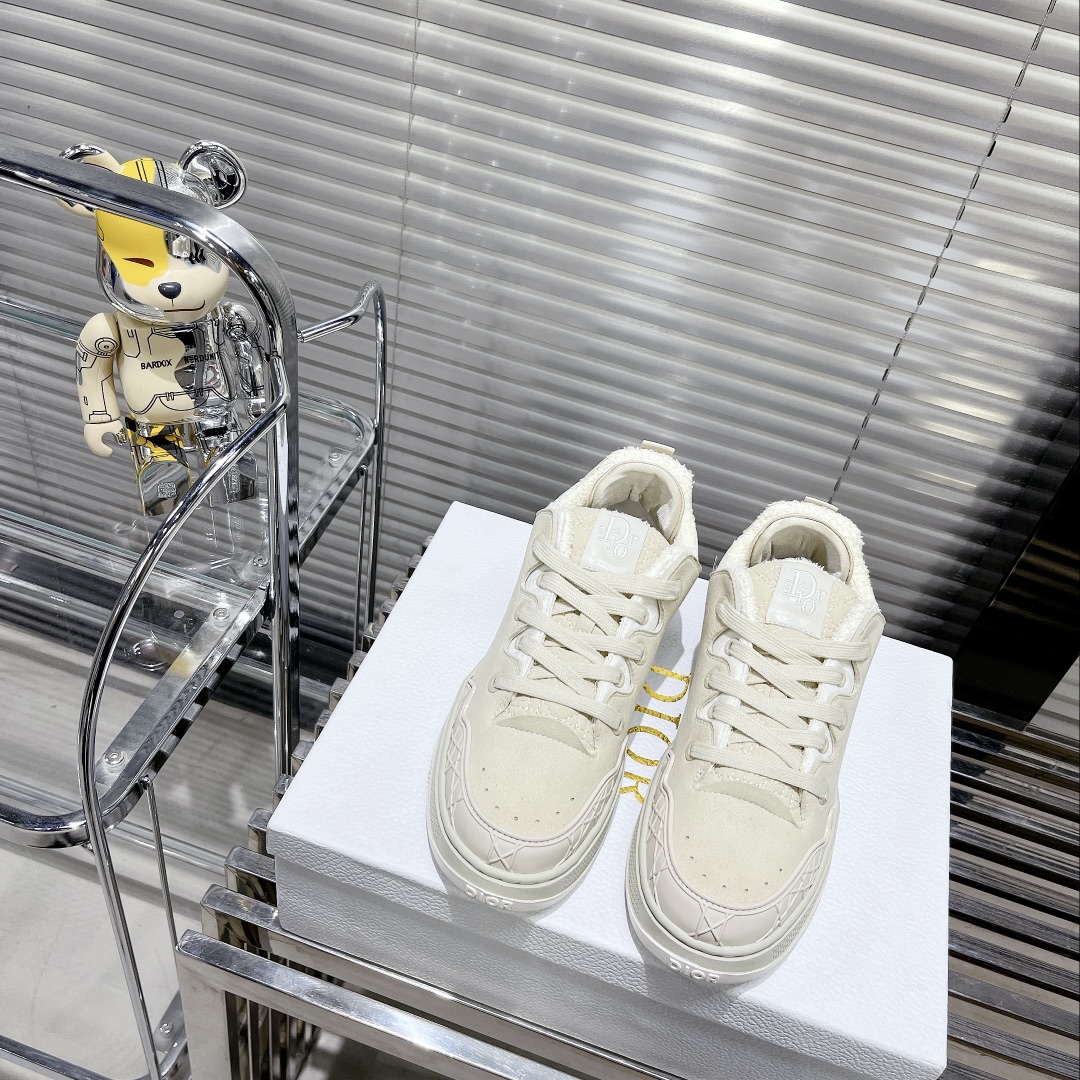 聯名款運動面包鞋