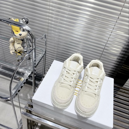 聯名款運動面包鞋