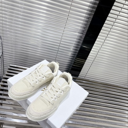 聯名款運動面包鞋