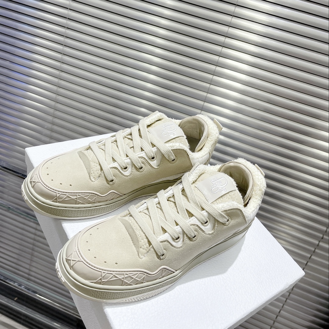 聯名款運動面包鞋