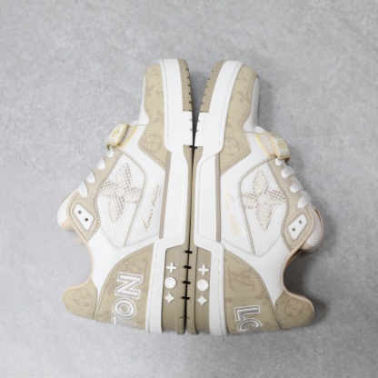 𝙇𝙑 𝘁𝗿𝗮𝗶𝗻𝗲𝗿 低幫運動鞋 