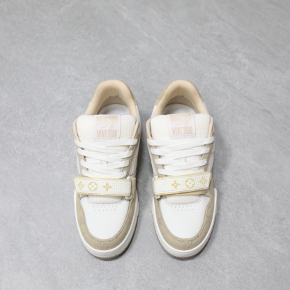 𝙇𝙑 𝘁𝗿𝗮𝗶𝗻𝗲𝗿 低幫運動鞋 