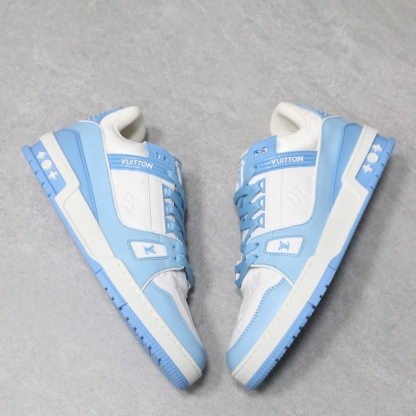 𝙇𝙑 𝘁𝗿𝗮𝗶𝗻𝗲𝗿 低幫運動鞋 