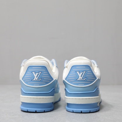 𝙇𝙑 𝘁𝗿𝗮𝗶𝗻𝗲𝗿 低幫運動鞋 