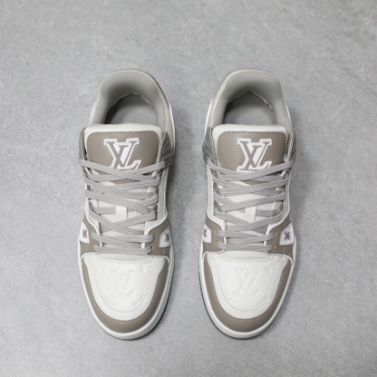 𝙇𝙑 𝘁𝗿𝗮𝗶𝗻𝗲𝗿 低幫運動鞋 