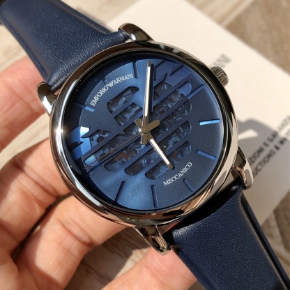 鏤空飛輪透視錶盤