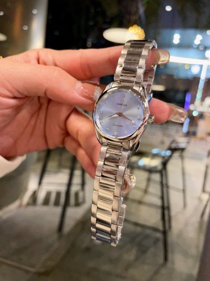 歐米茄冰藍色錶盤