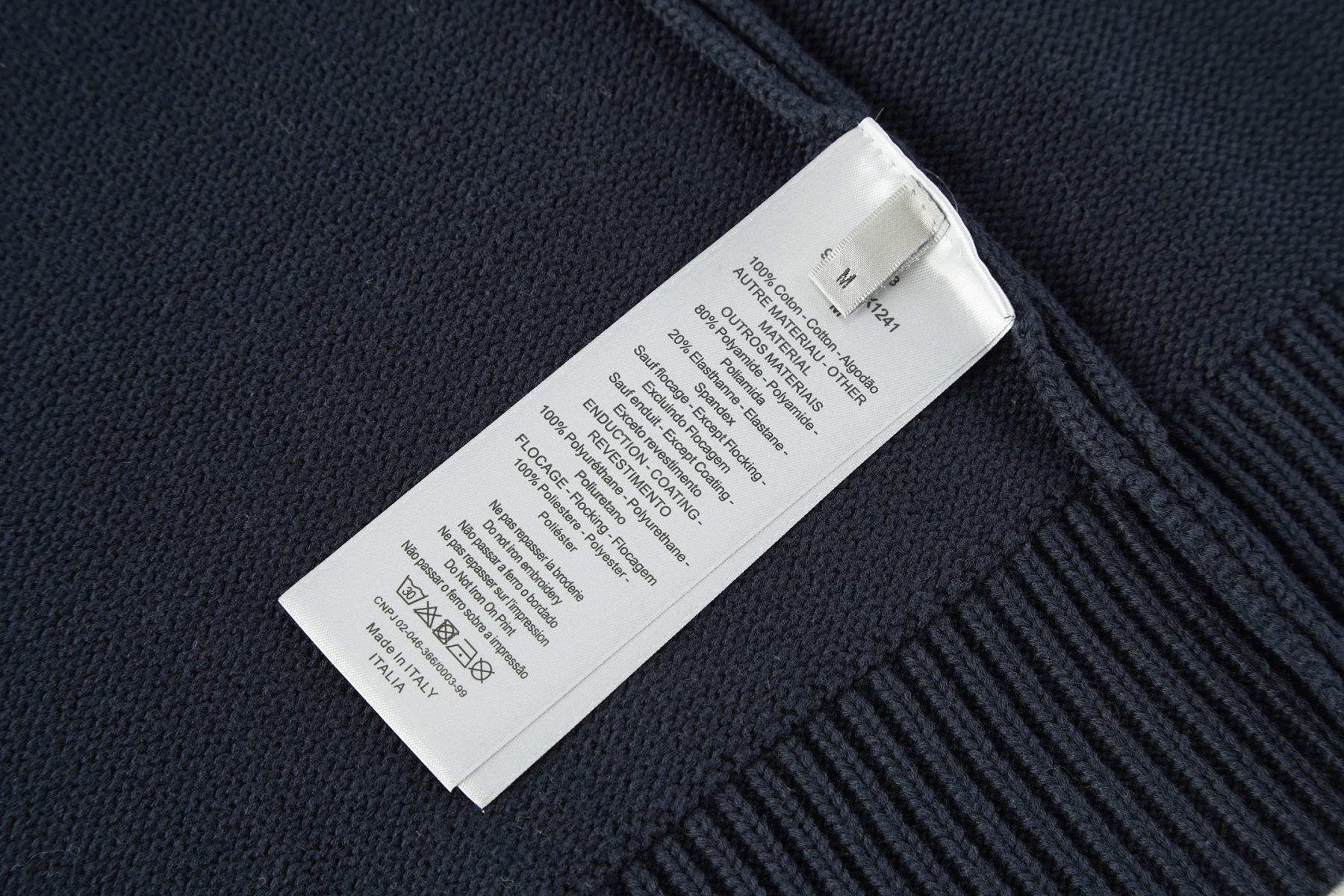 朋友刺繡針織毛衣