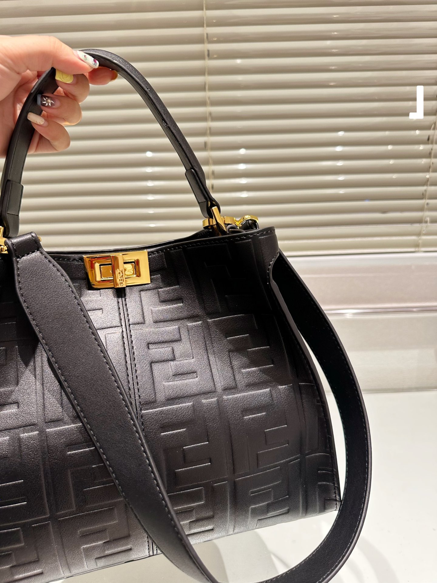 Fen new arrival PEEKABOO tote bag 