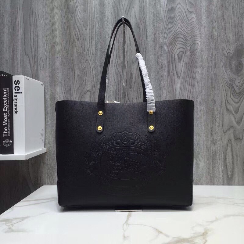 bb Small Embossed Crest Tote Black 