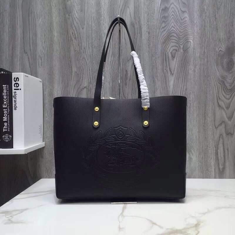 bb Small Embossed Crest Tote Black 