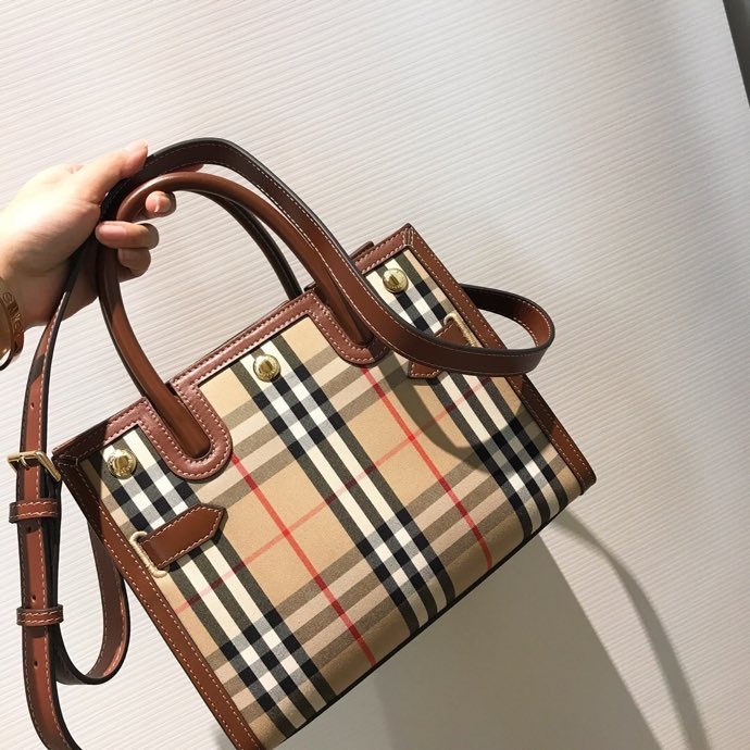 bb Mini Vintage Check Two-handle Title Bag Archive Beige 