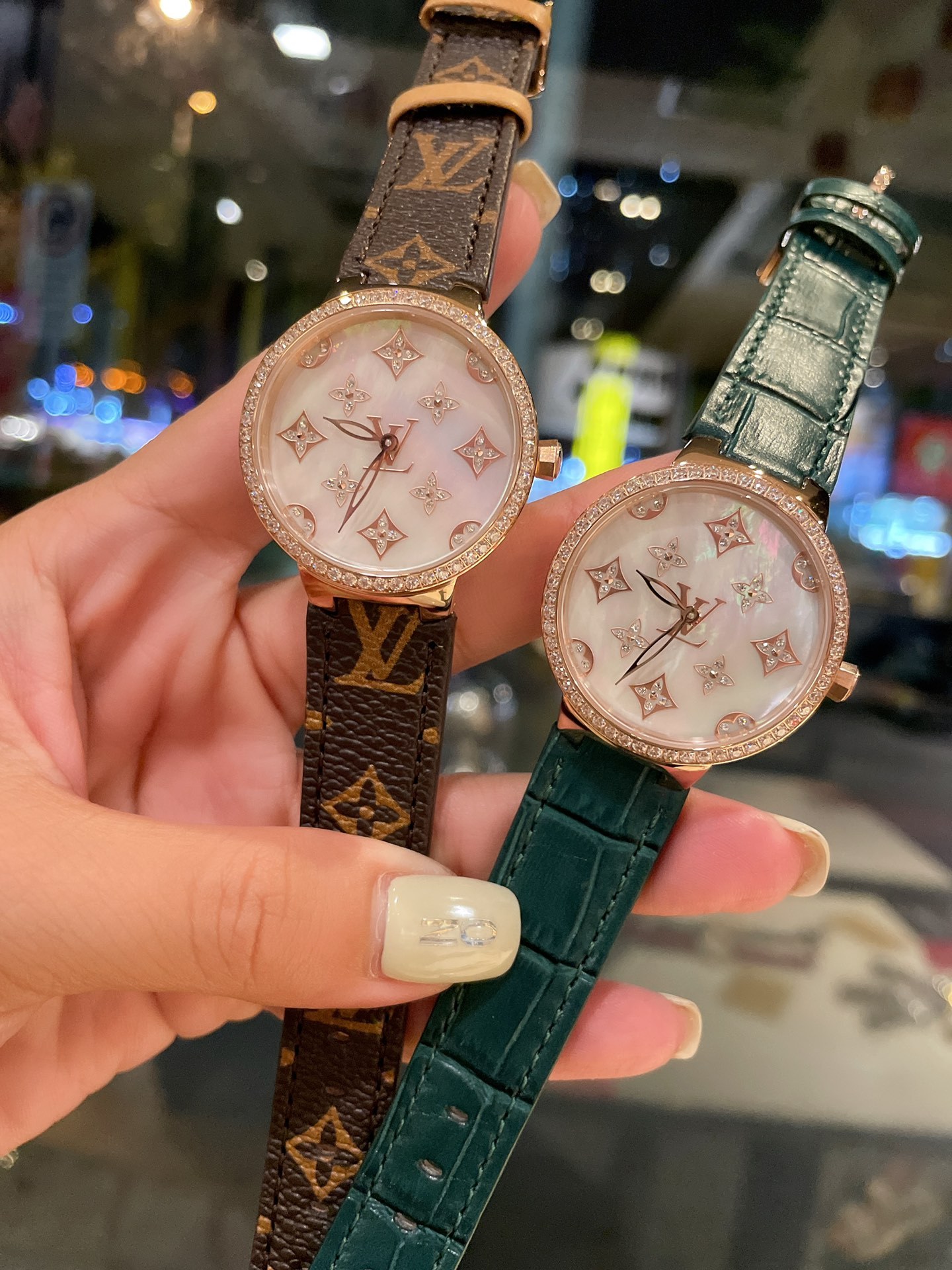 Louis Tambour slim monogran