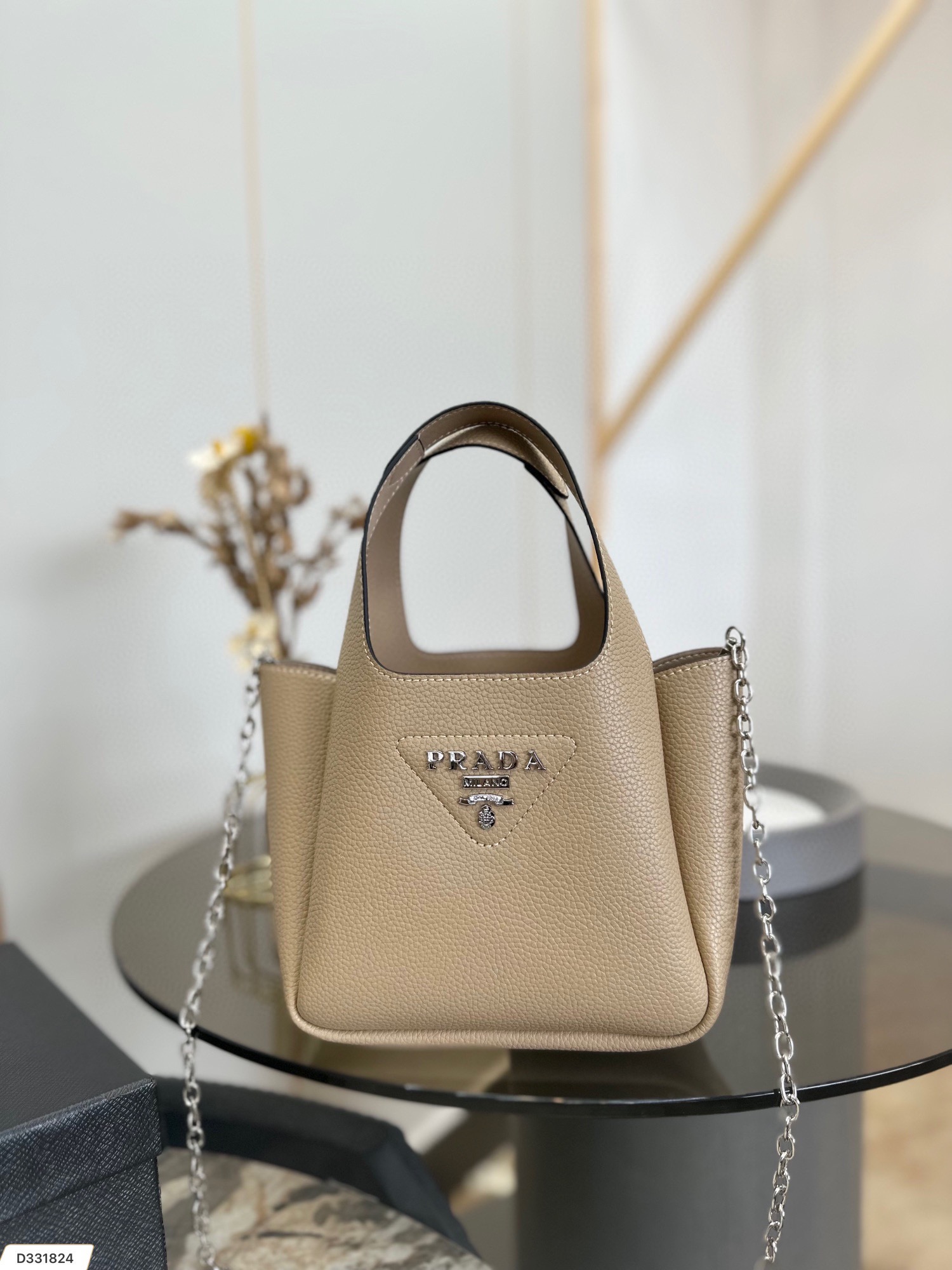 Pra new arrival tote bag