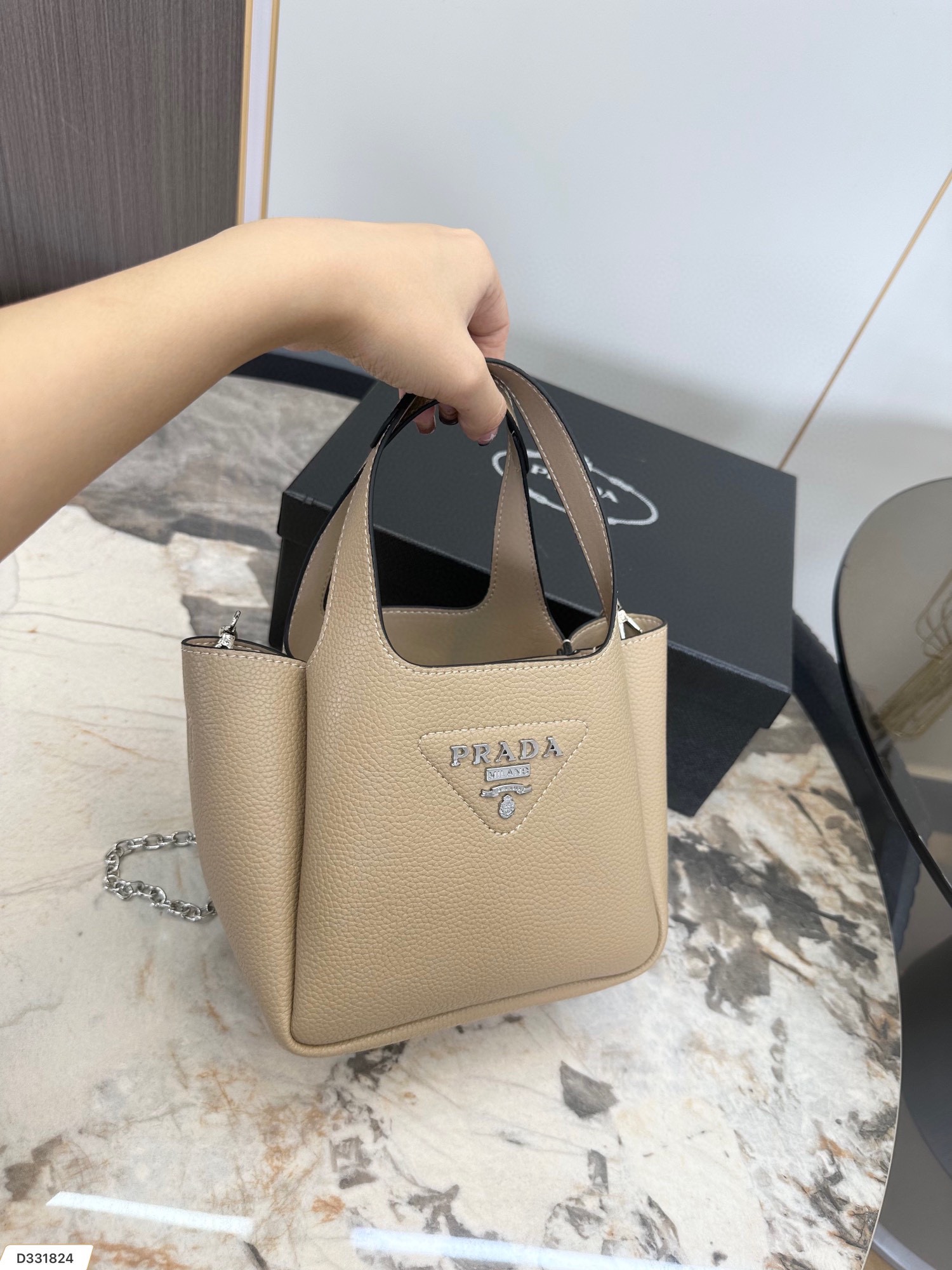 Pra new arrival tote bag