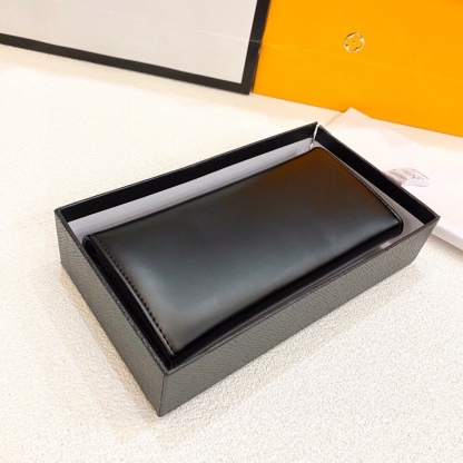 Pra new arrival wallets 