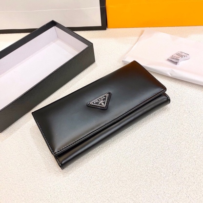Pra new arrival wallets 