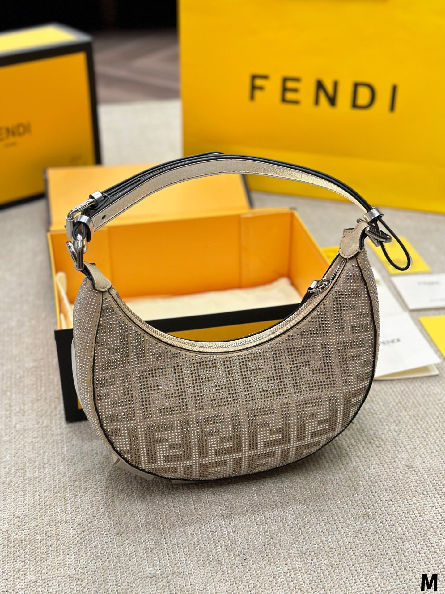 Fen 2024 Fendigraphy new arrival