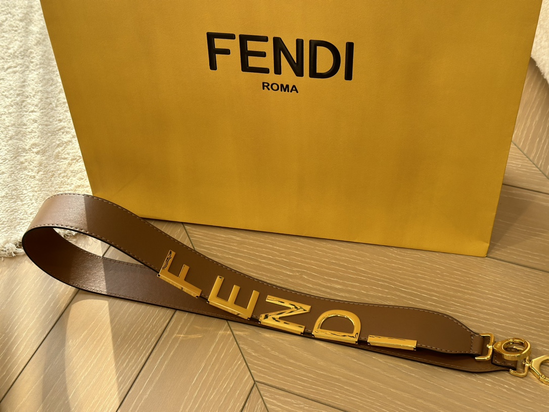 fen peekabo tote bag 