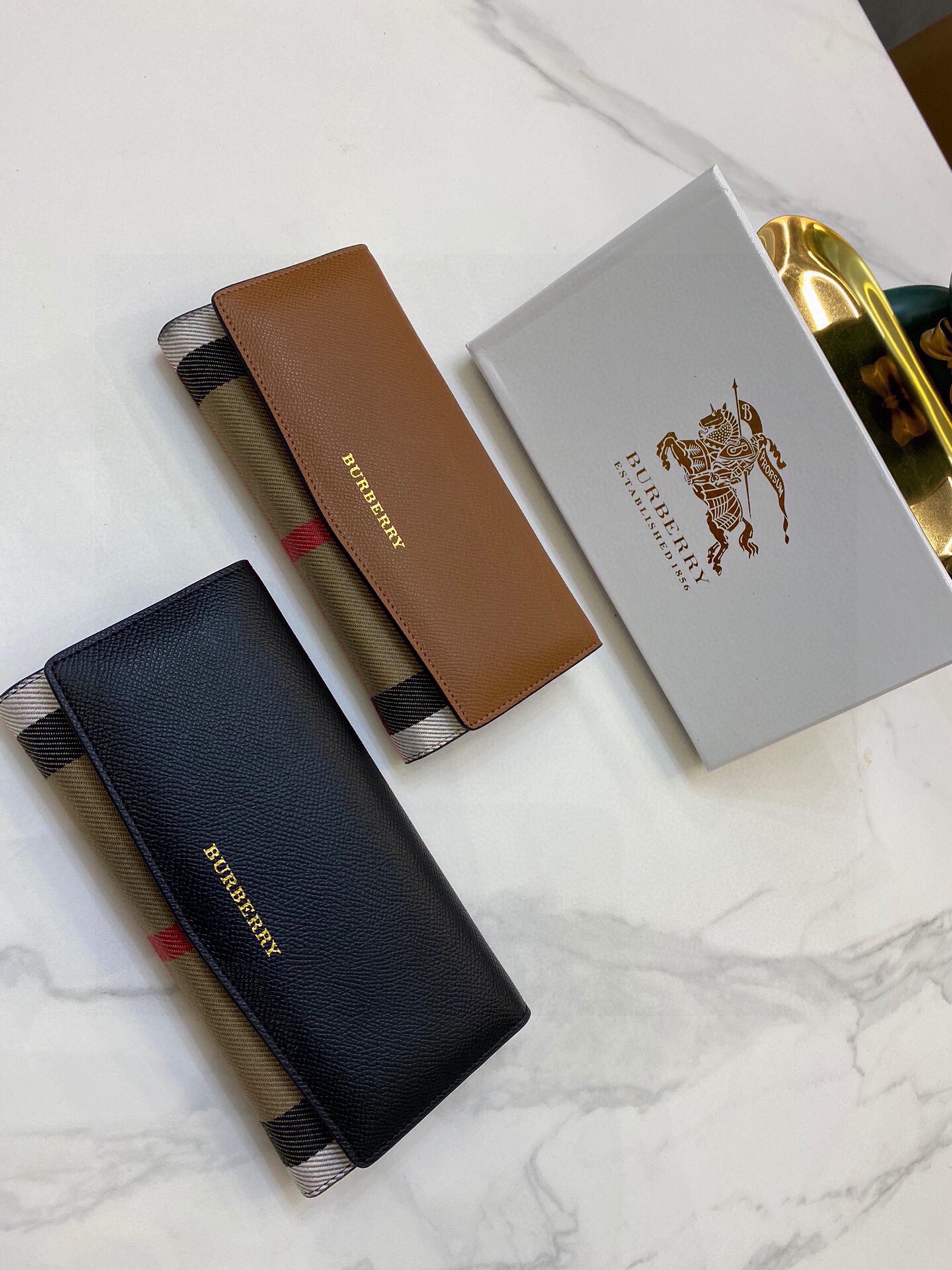 Burb new arrival wallets