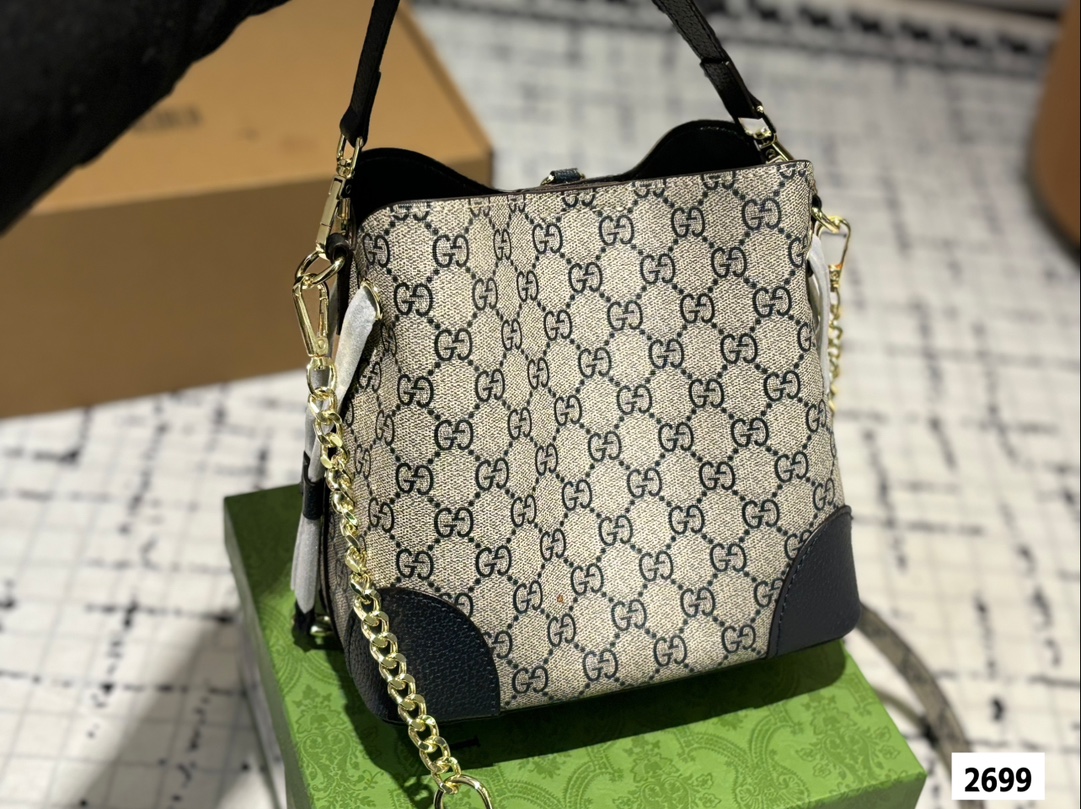 GG Emblem new arrival tote bag