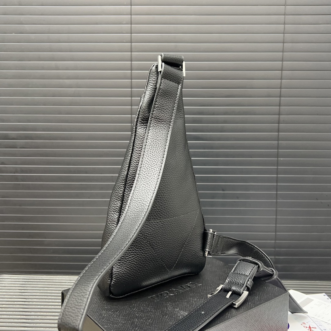 Pra new arrvial Cross men bag