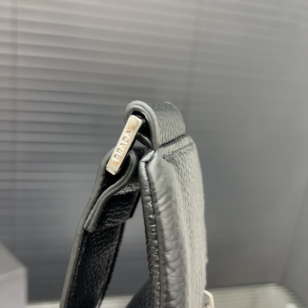 Pra new arrvial Cross men bag