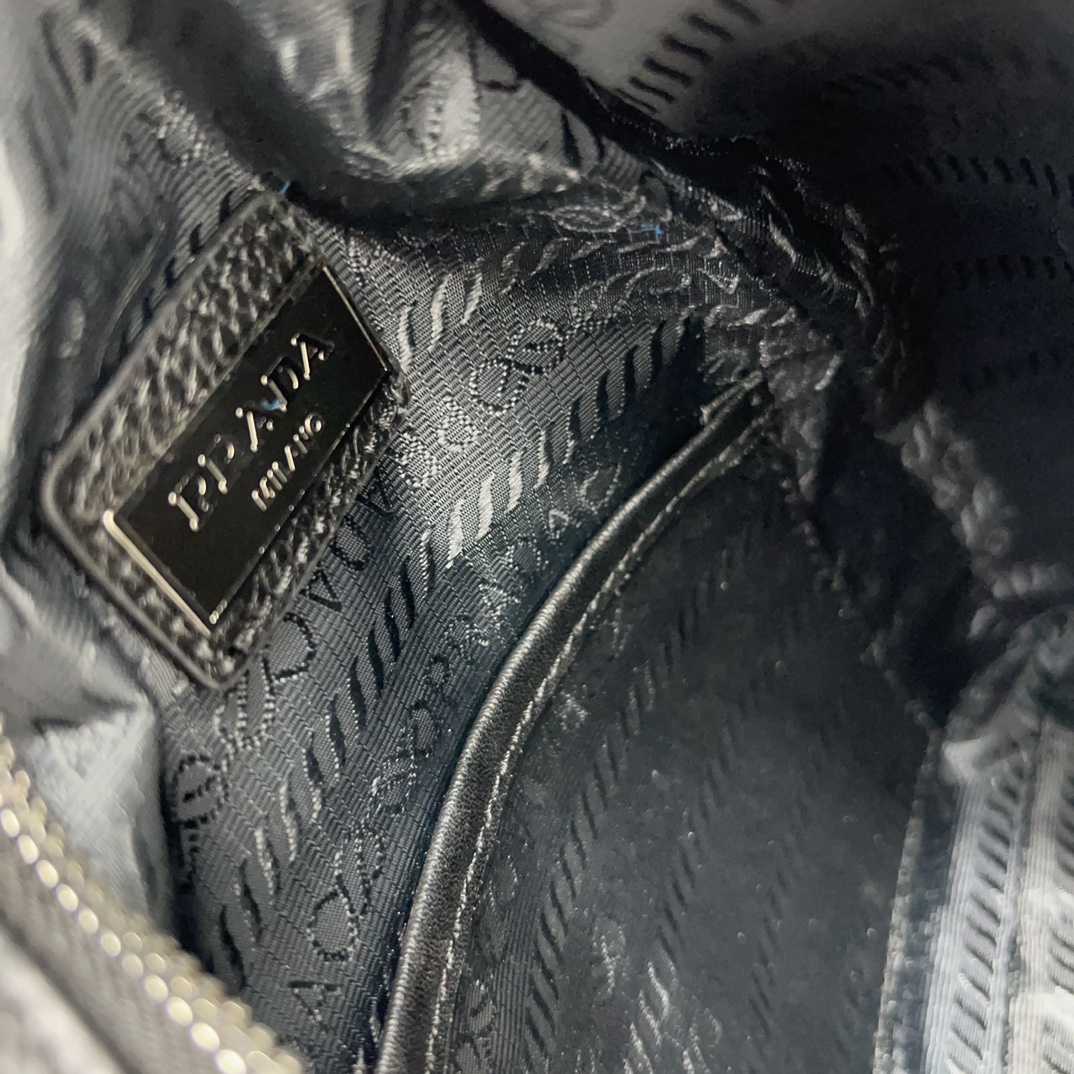 Pra new arrvial Cross men bag