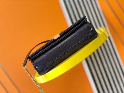 Y Mini Becky  Chain Bag