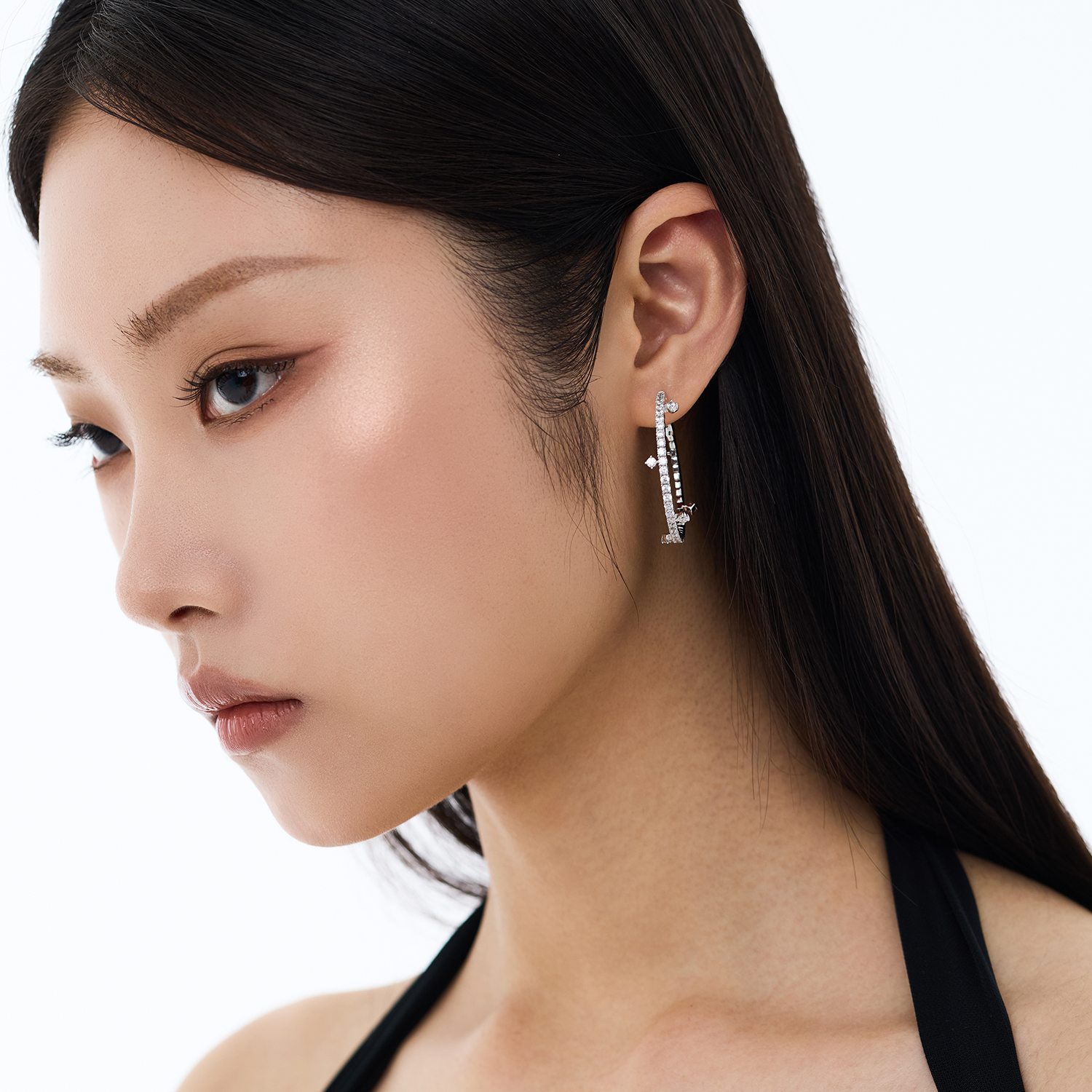 Cross Hoop Earrings 크로스 훕 귀걸이