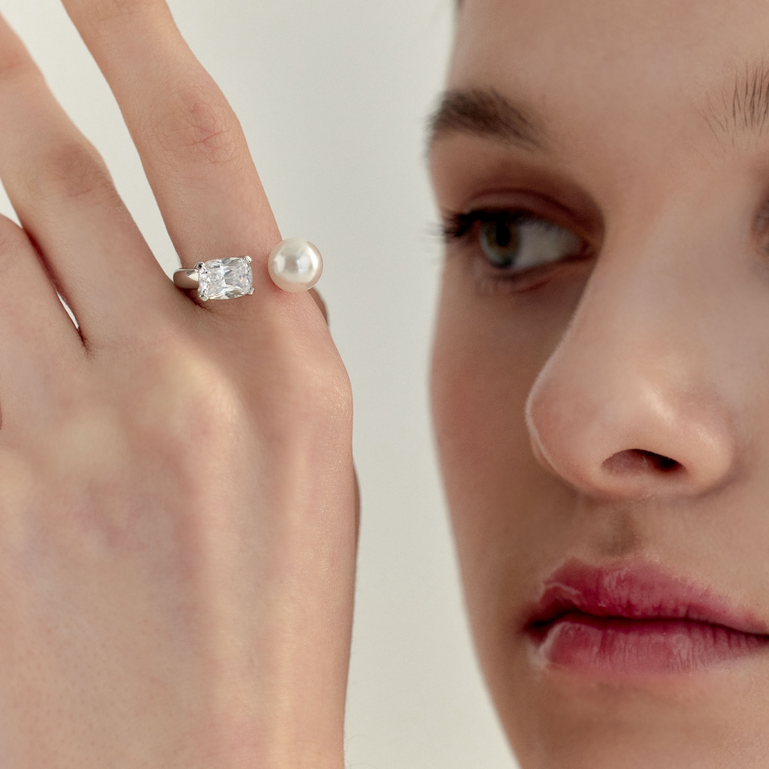 Cushion Pearl Ring (W) 쿠션 펄 반지